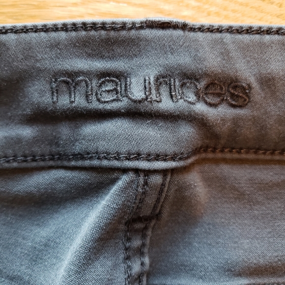 Maurices Gray Jeans - Picture 2 of 7